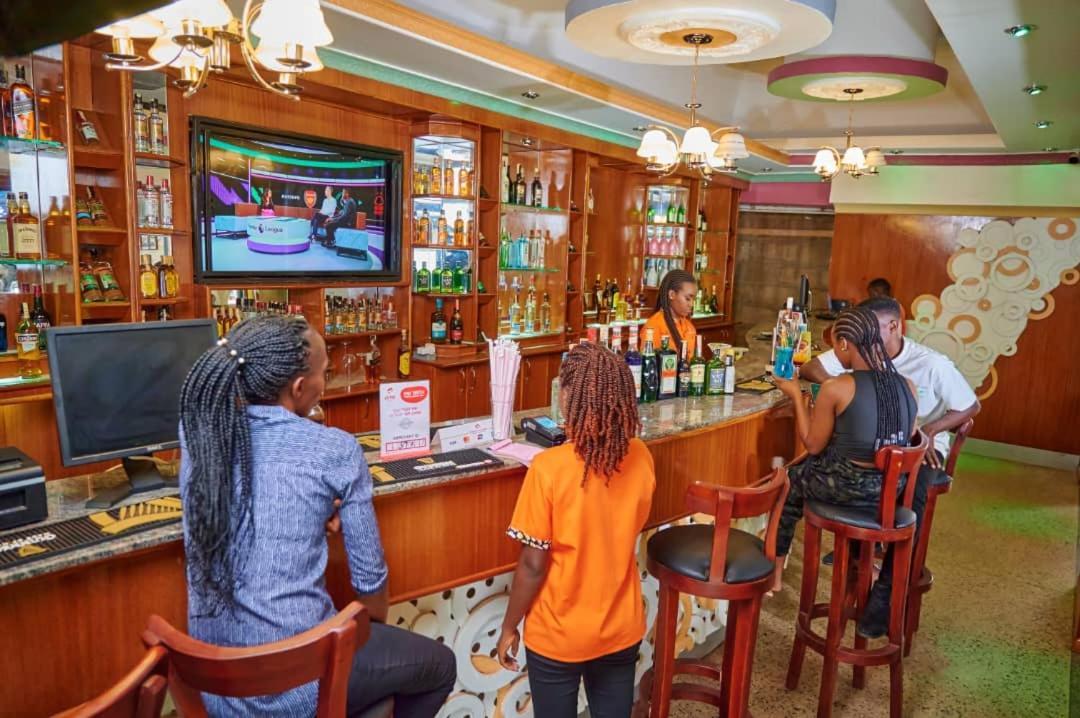Twin Towers Hotel Kampala Exterior photo